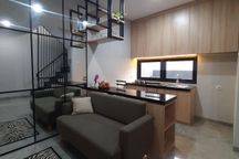 Rumah 3 Lantai, Shm, Baru,hadap Utara, Strategis