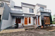 Rumah Cakep 2 Lt Di Cluster Lokasi Strategis Dekat Hotel Lor In Dan Jalan Adisucipto Blulukan Colomadu