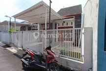 Rumah Nyaman Furnis Dekat Hotel Alila dan Kampus Ums