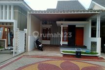 Rumah Bagus Cluster Full Furnish Jalan Perum Lebar 7 M