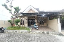 Rumah Bagus Full Furnish Cluster Dekat Ihs dan Ums