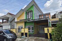 Rumah Bagus Bersih Akses Lebar Dekat Manahan Solo