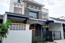Rumah Cantik 2 Lt Nyaman Cluster Dekat Superindo Colomadu