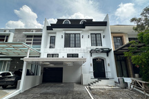 Rumah Baru American Style Pakuwon Indah Dekat Citraland dan Graha