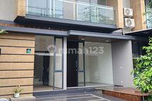 Rumah Siap Huni Mewah Dekat Gading Serpong