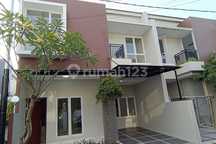 Rumah Carport 2 Mbl Nyaman Tenang KPR 0 di Jagakarsa Jaksel