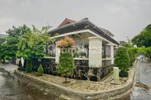 Rumah Hook Cinere Depok Akses 3 Tol Andara ,Limo,Krukut