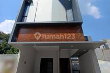 Jual rumah pondok labu cilandak, 5 Menit RSUP Fatmawati