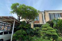 Rumah 2 Lantai Furnished di Kota Wisata, Bogor