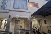 Rumah Camar Pik 184M Murah