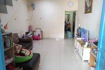 Rumah 2 Lantai Bagus Semi Furnished Sertifikat Hak Milik di Daan Mogot, Tangerang