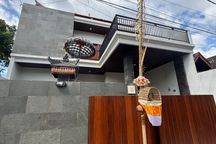 Rumah Baru Style Villa Sangat Nyaman Dengan View Belakang Balkon Sawah Dekat Ke Denpasar Sanur Dyatmika School Dan Kesiman
