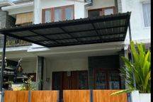 Rumah Dalam Komplek One Gate System Akses Mobil Papasan Dipinggir Jalan Antasura 15 Menit Ke Renon 20 Menit Ke Sanur