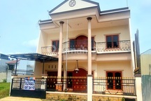 Rumah Cantik Metland Puri Blok F Siap Huni Dekat Danau