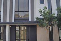 Rumah 2lt Luas 6x14 84m 2KT Cluster Sentarum Asya Jgc Jakarta Garden City