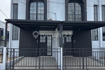 Rumah Murah Modern Plus Perabot di De Naila Park