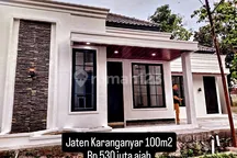 Rumah Cantik Desain Classic Di Jaten Karanganyar