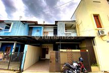 Rumah Murah 2 Lantai Di Perumahan Dekat Luwes Gentan