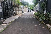 Jual Rumah di Ciniru Kebayoran Baru ..Tenang..Sertifikat Hak Milik ..Bebas Banjir..Dekat Sekali dengan Scbd..Cocok untuk Kalangan Yg Berkelas