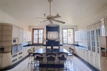 Jual Rumah Villa Di Jakarta Selatan..akses Tol Cuman Sekitar 600 An Meter
