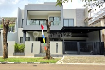 Rumah Mewah Brand New Minimalis Posisi Boulevard Semi Furnished.di Puspita Loka BSD Dekat dengan Exit Tol.dan Pasar Modern