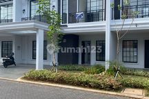 Siap Pakai Rumah Tepi Danau Villa Pasir Putih 5 Pik 2 Kosongan[V2]