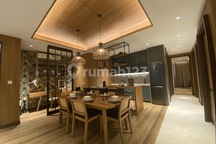 Pet Friendly Penthouse Elevee Seberang Mall dan Exit Toll Alam Sutera