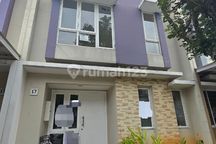 Disewa Murah Rumah di Cluster Thomson Gading Serpong