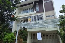 RUMAH 3 LANTAI MEWAH DI FERONIA PARK - ALAM SUTERA