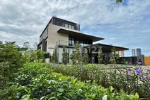 Full Furnished, Unit Ter-Baik Nava Park, View Lepas Seluas 10 Ha