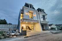 Rumah 2 Lantai Akses Toll Jatiasih dan Jatibening ******** Asri Strategis Dekat Pusat Belanja