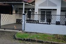 Disewakan Rumah 1 Lantai Terenovasi di Komplek Graha Cinere