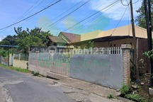 Disewakan Rumah Menarik Dengan Halaman Luas Daerah Tikala, Harga Sangat Murah