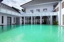 Rumah American Classic di Menteng Mewah Baru Kawasan Premium Menteng SHM