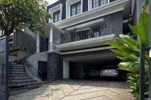 Rumah American Classic Di Senopati Jakarta Selatan Shm Bagus