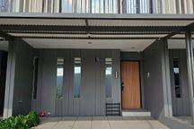 Disewakan Rumah cantik, masih baru di Cluster Grand Wisata ,Tambun Bekasi