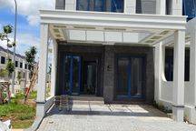 Rumah Baru Disewakan Kamar 3+1 Grand Wisata