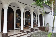 Rumah di Bendungan Hilir Kokoh ~ Area Seperti Cluster