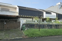 Rumah Tua Hitung Tanah Lt.861m ~ Dalam Komplek Tenang di Pondok Indah