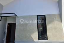 Rumah Modern Minimalis Baru di Taman Kopo Indah 2 Bandung