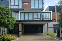 Rumah Mewah Private Pool Di Kawasan Elite Bsd 