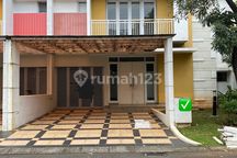 Rumah Bluebell Summarecon Bekasi Dekat dengan Pool Clubhouse