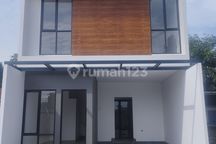 Rumah di Jual di Cilangkap Baru Modern Minimalis Asri dan Nyaman Lokasi Strategis Dalam Cluster