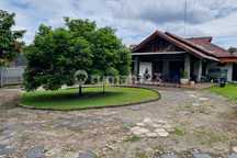 Turun Harga mendekati NJOP,  Tanah & Bangunan di Curug Bojong Sari Butuh Jual Cepat