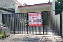 Rumah Pusat Kota di Tembok Lor Dekat Pgs, Toll Dupak, Stasiun Pasar Turi Siap Huni code Dvo 