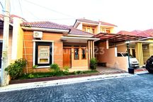Rumah Bagus 2 Lantai Di Cluster Di Paulan, Colomadu