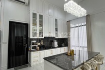 Rumah Mewah 300M Dipik2