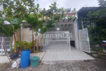 Disewakan rumah 2 lantai di Taman Mumbul, One Gate System. 