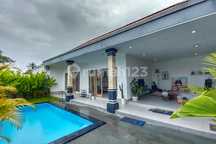 Villa Cantik 2 Kamar di Canggu dengan Taman dan Pool