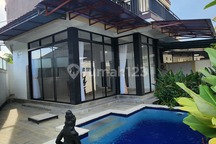 Rumah Semi Villa 3 Kamar di Denpasar Barat dengan Private Pool